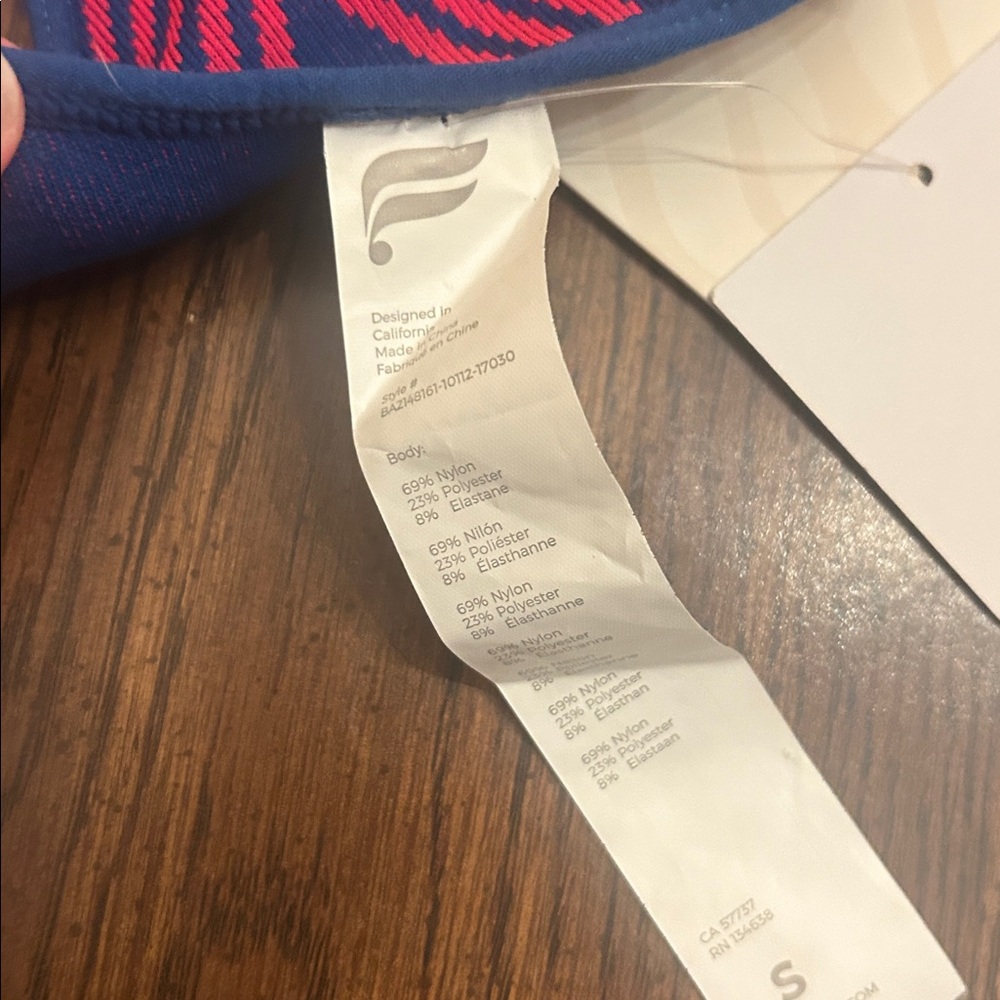 Fabletics New Allyson medium Impact sports bra size Small geo - Picture 3 of 7